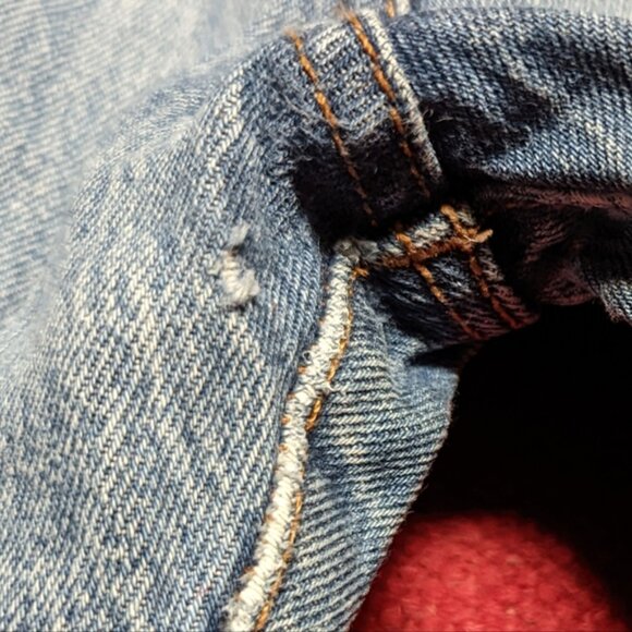 Vintage Levi's 501 Perfect Patina Fits Sizes 6-12 - Picture 7 of 8